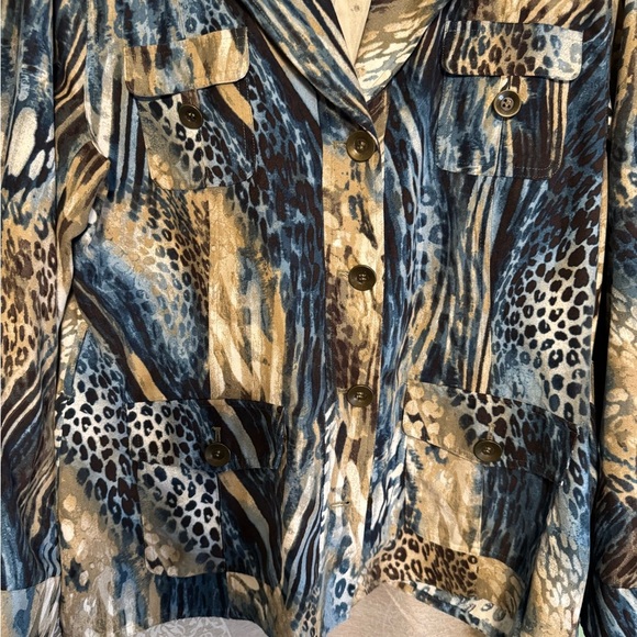 Chico's Size 2 Animal Print Lightweight Jacket with Belt - Picture 2 of 8